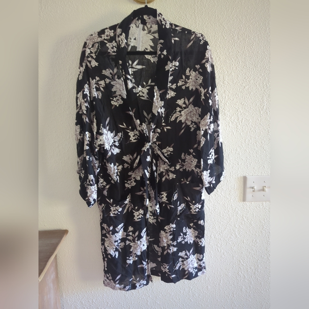 Spiritual Gangster Maya Kimono Black Floral Tie Front One Size 100% Rayon Robe